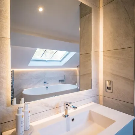 בית נופש Owl Barn At The Heaning Estate *